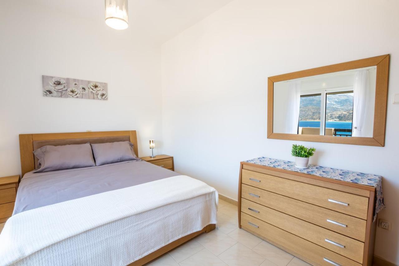 Appartement Harbor View à Karpathos Extérieur photo